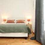 Holiday home Maison Le Clos Des Cerfs By La Boite En Senlis (Oise)